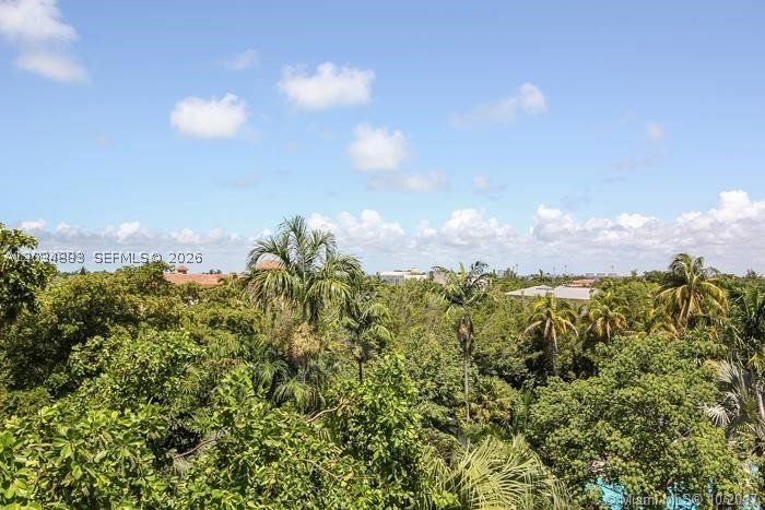 Apartment for rent at Key Colony IV Botanica 474