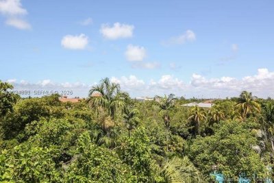Alquiler de apartamento en Key Colony IV Botanica 474