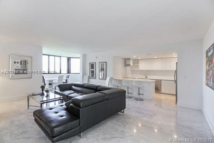 Apartment for rent at Key Colony IV Botanica 474