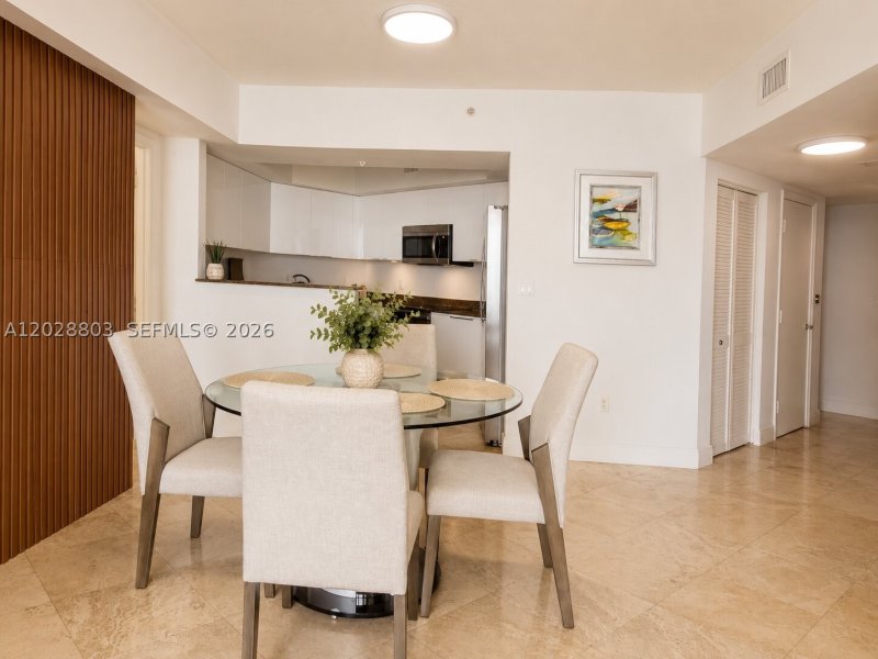 Alquiler de apartamento en La Perla 2301