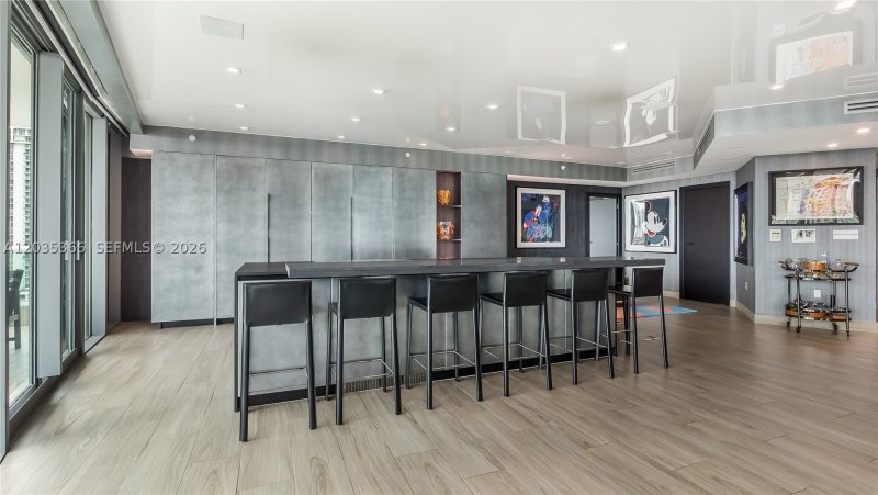 Comprar apartamento en Porto Vita 1205