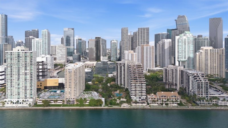 Comprar apartamento en Brickell Key One A1615