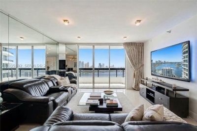 Mystic Pointe 500 Apt #2013