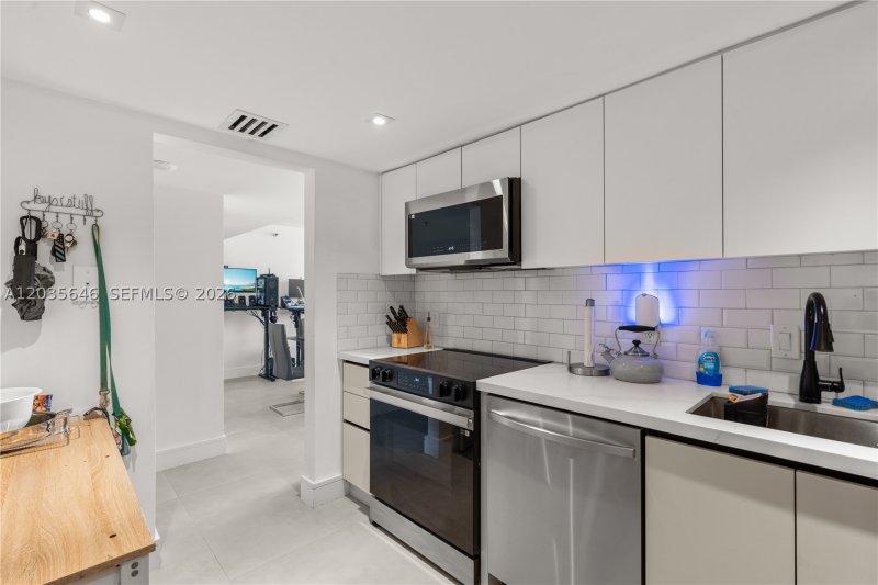 Condo for sale at Waterview 331