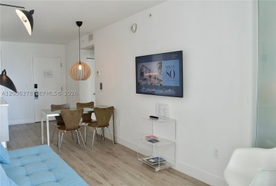 Comprar apartamento en 6080 Collins Avenue 506