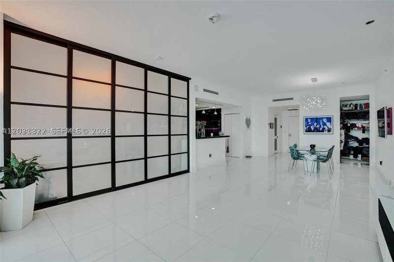 Comprar apartamento en The Lexi 1601