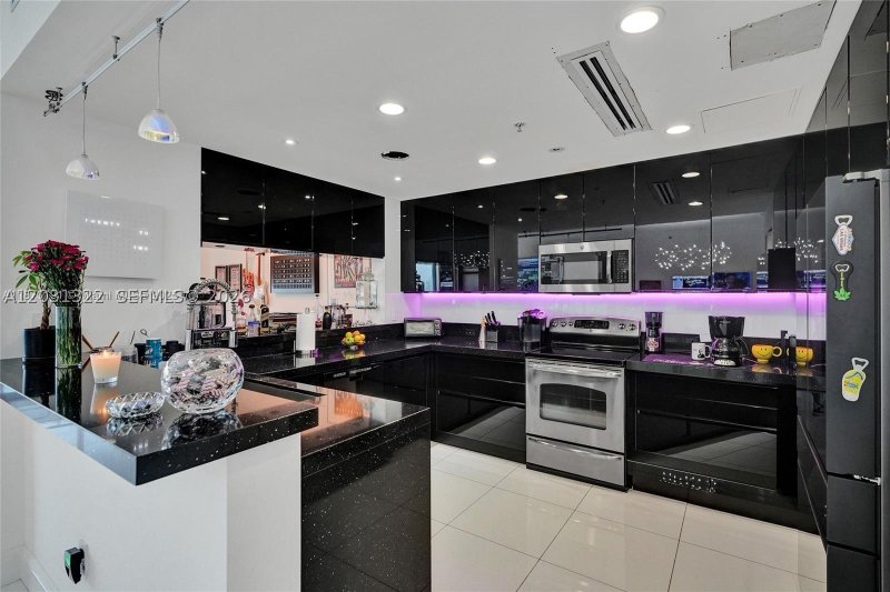 Comprar apartamento en The Lexi 1601