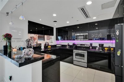 Comprar apartamento en The Lexi 1601