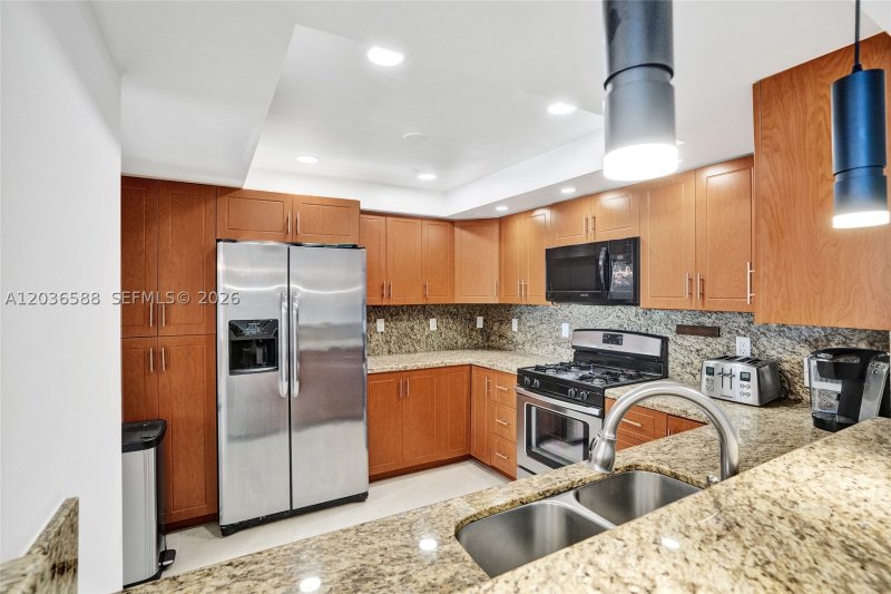 Apartment for rent at Parker Plaza Estates 821