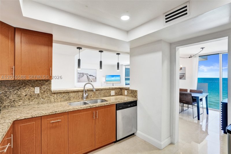 Apartment for rent at Parker Plaza Estates 821