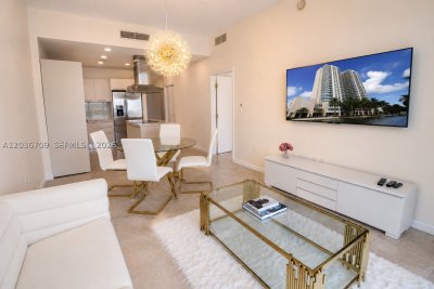 Comprar apartamento no Eloquence on the Bay 506