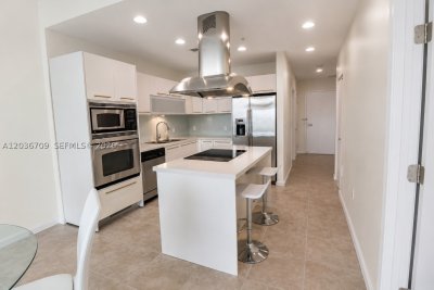 Comprar apartamento no Eloquence on the Bay 506
