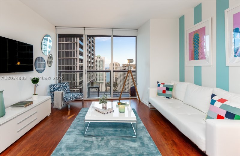 Condo for sale at Icon Brickell Viceroy 3211