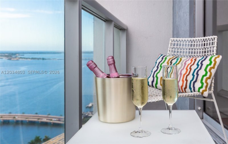Condo for sale at Icon Brickell Viceroy 3211