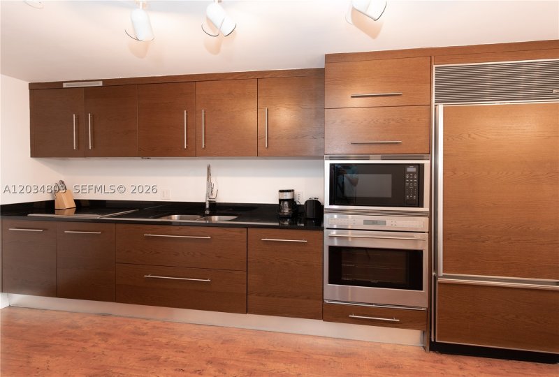 Condo for sale at Icon Brickell Viceroy 3211