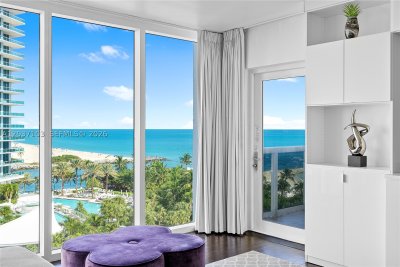 Harbour House Apt #807