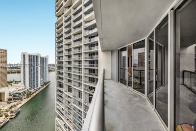 Comprar apartamento no Icon Brickell Tower I 3214