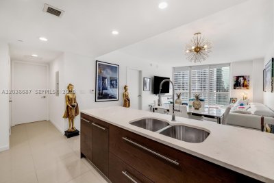 Comprar apartamento no Icon Brickell Tower I 3214