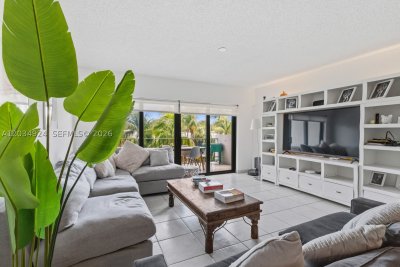Ambassador Apt #413