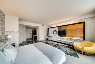 Aluguel de apartamento no 1100 West Condo (Mondrian located) 525