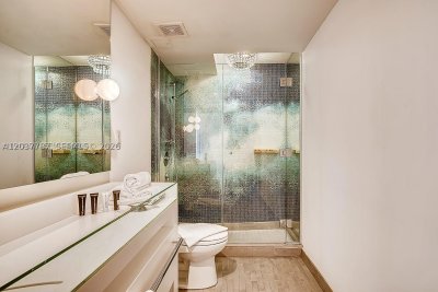 Aluguel de apartamento no 1100 West Condo (Mondrian located) 525