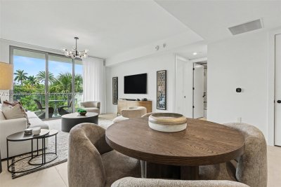 Comprar apartamento no 2200 Brickell 220