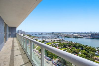 Comprar apartamento no 50 Biscayne 2510
