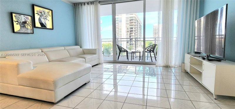 Condo for sale at Parker Plaza Estates 401