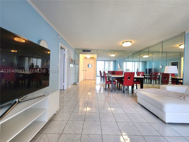 Condo for sale at Parker Plaza Estates 401