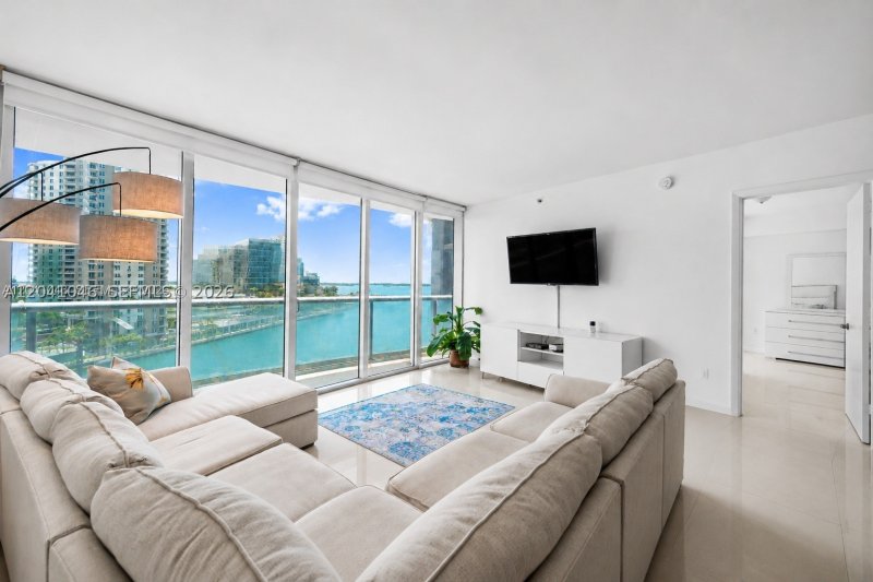 Comprar apartamento no Icon Brickell Tower II BAY807