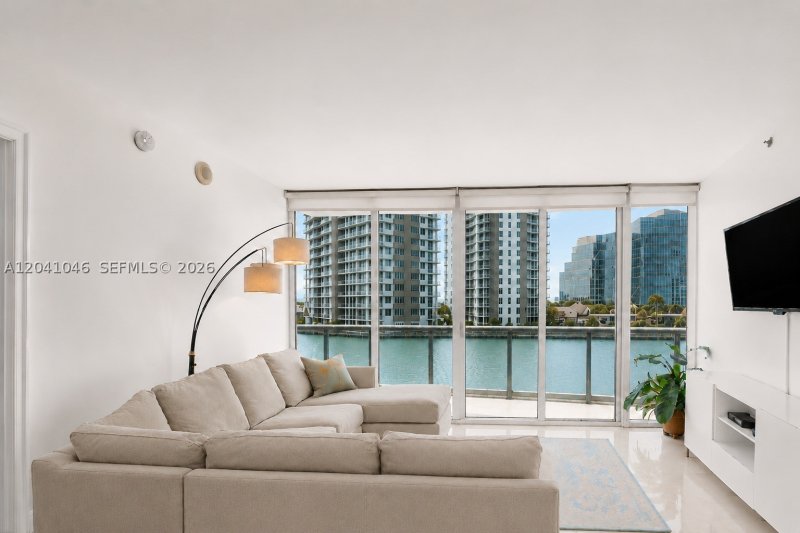 Comprar apartamento no Icon Brickell Tower II BAY807