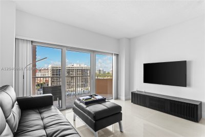 Aluguel de apartamento no The Hemispheres 11E
