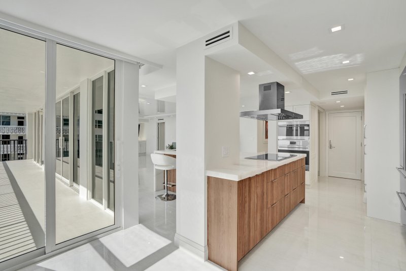 Condo for sale at Plaza South 14a