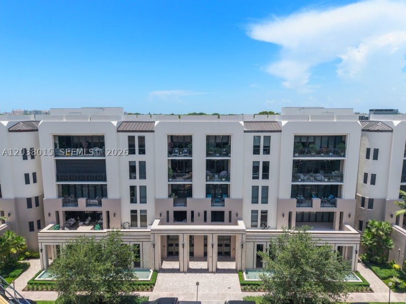 Condo for sale at Biltmore Parc 403