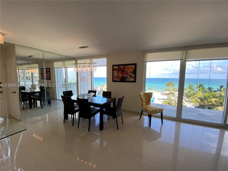 Condo for sale at Parker Plaza Estates 412