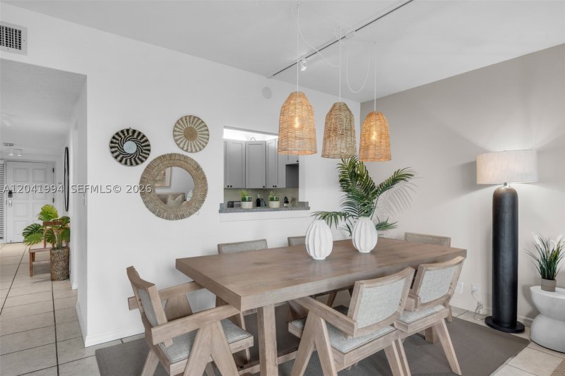 Condo for sale at Key Colony IV Botanica 269