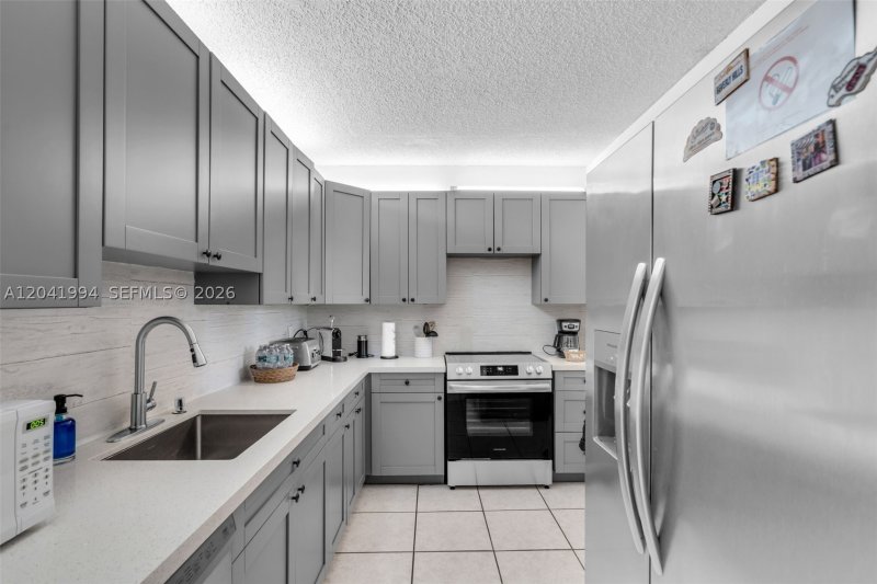 Condo for sale at Key Colony IV Botanica 269