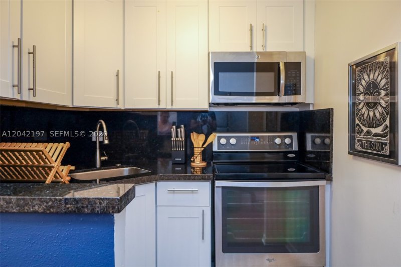 Comprar apartamento en Bayshore Yacht Tennis Club 812