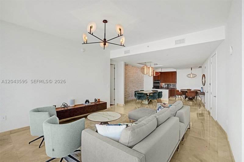 Comprar apartamento no Trump Palace 1607