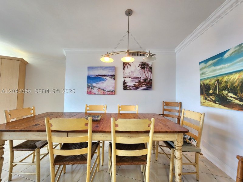 Condo for sale at Alexander Towers 1103