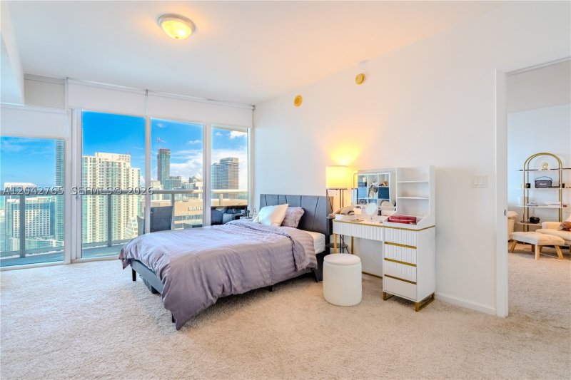 Apartment for rent at Icon Brickell Tower II 4609