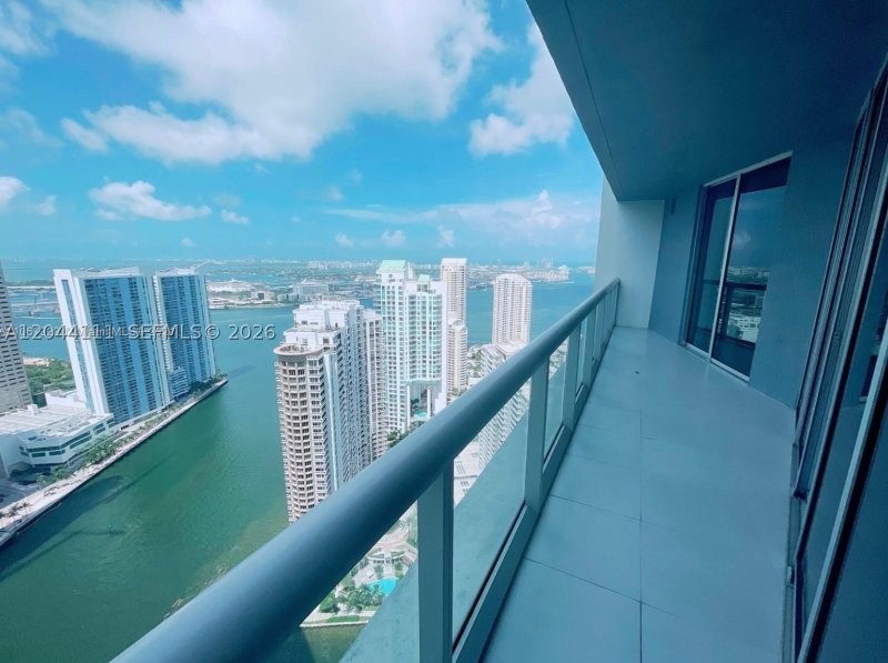 Apartment for rent at Icon Brickell Tower II 4804