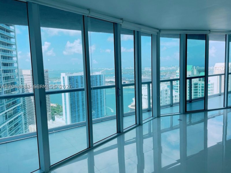 Apartment for rent at Icon Brickell Tower II 4804