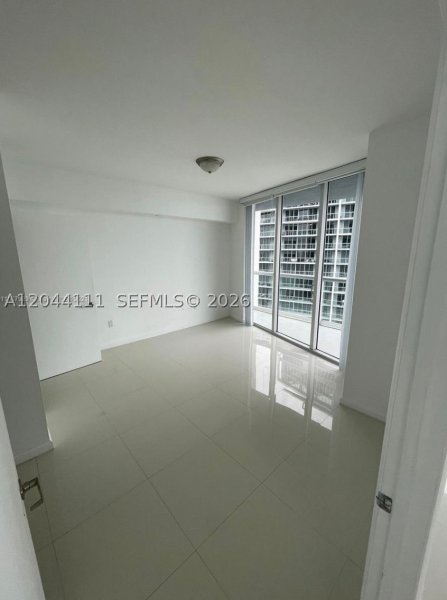 Apartment for rent at Icon Brickell Tower II 4804