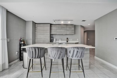 Comprar apartamento no Paraiso Bay Miami 3901