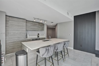 Comprar apartamento no Paraiso Bay Miami 3901
