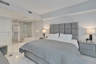 Comprar apartamento no Paraiso Bay Miami 3901