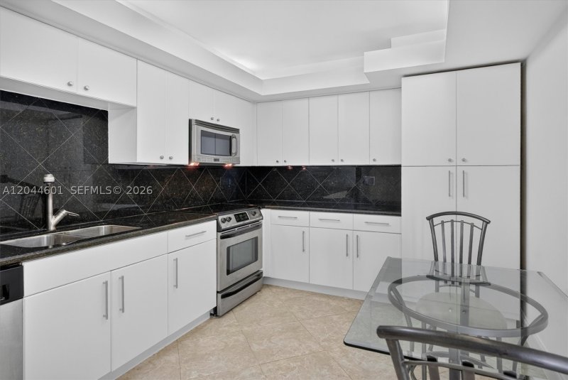 Apartment for rent at Carriage Club South 9H