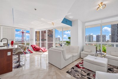 Comprar apartamento no Platinum Condo 1807