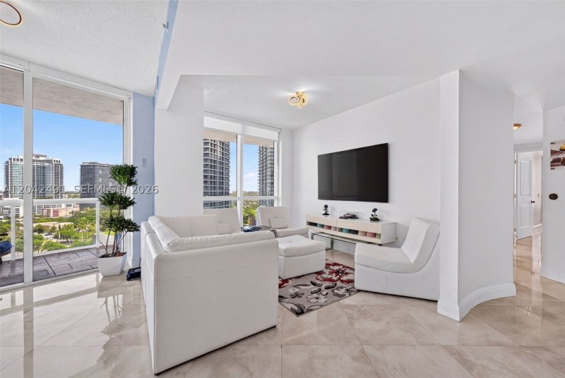 Comprar apartamento no Platinum Condo 1807